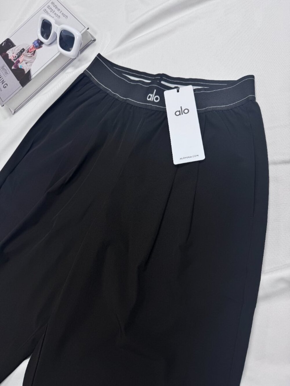 ALO Yoga Black Suit Up Trouser🔥 Chic Wide Leg Work Pants | Regular NWT🎄 - Picture 4 of 8